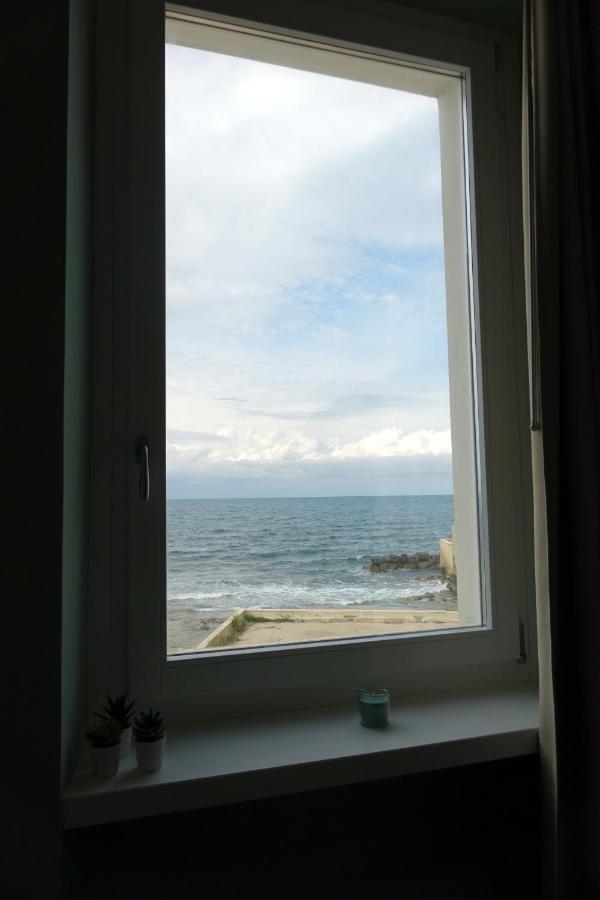 Apartamento La Finestra Sul Mare Bari Exterior foto